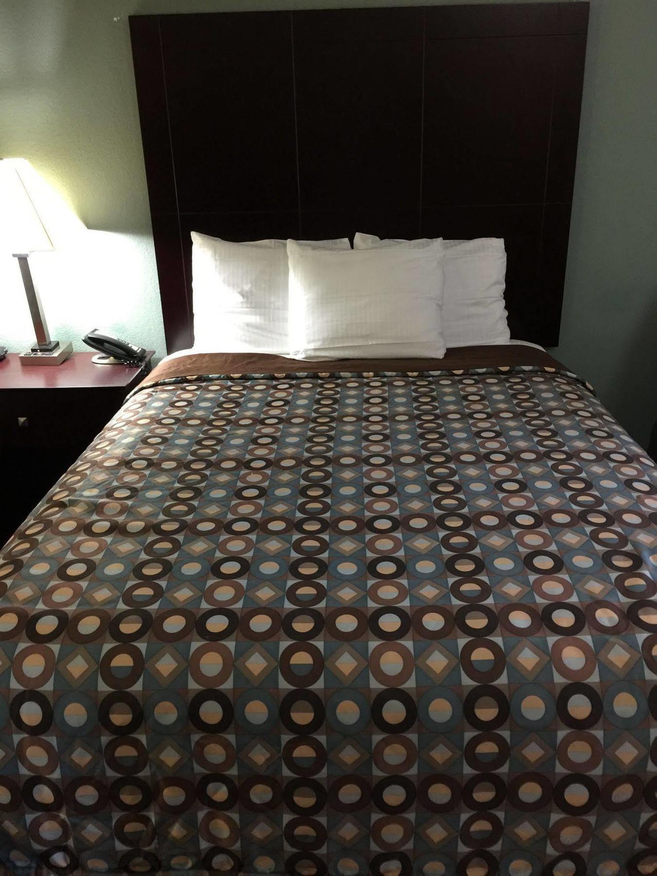 Pearsall Inn&Suites Esterno foto